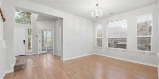 Gated Round Rock Ranch Lease | 3 Bed + Flex Space | 2,376 SF in The Enclave Gallery 8