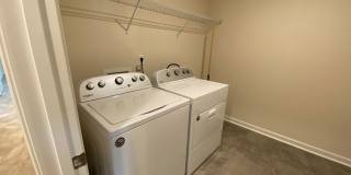 Room in 3 Bedroom Townhome at Talley St Gallery 28