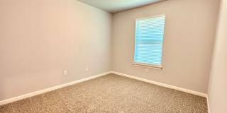 **Gorgeous Newer Build! 3 Bed 2 Bath** Gallery 17