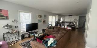 No Broker Fee | Renovated 3 Bed, 2 Bath with In-Unit Laundry & Parking No Broker Fee | Renovated 3 Bed, 2 Bath with In-Unit Laundry & Parking Gallery 1