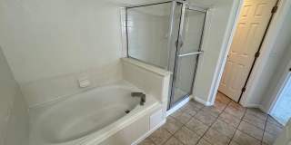 Spacious townhome with great views Gallery 19