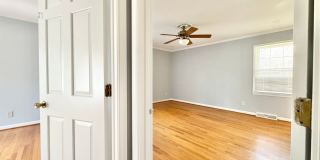 Updated 3 Bedroom Convenient to W Friendly Ave & New Garden Rd! Gallery 17