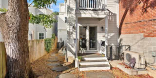 214 S HENRY ST Gallery 23