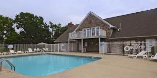Bexley Village Apartments Gallery 41