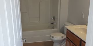 290 Creekwood Avenue - B Gallery 7