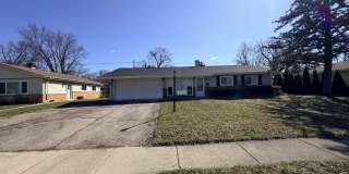 635 Morton Street Gallery 1