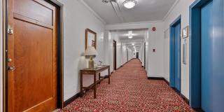 Royal York Gallery 86