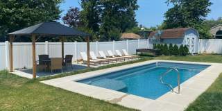 7 Peachtree Road Gallery 1