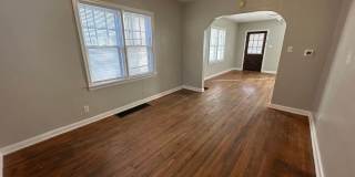 In-Unit Washer and Dryer Hookups Gallery 6