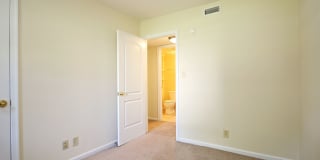 Pet-Friendly Villas at Southern Ridge Apartment Pet-Friendly Villas at Southern Ridge Apartment Gallery 9