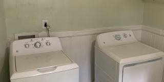 Beautiful Two Bedroom Home in Enderly Park! Gallery 13