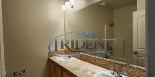 3-bedroom 2-bath home with den located in Edgewater Gallery 18