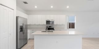2405 Northwest 131st Circleclientes@realtymiamigroup.com Gallery 10
