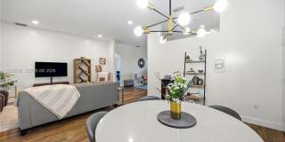 2615 SE 5th Ct Gallery 9