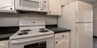 Colonial Apartments Gallery 42