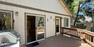 Spacious 2-Story 3-Bedroom Home in Crestline! Gallery 10