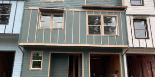 Lovely 3 Bedroom Townhome Built In 2022! Gallery 1