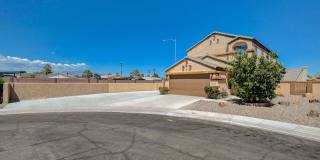 4 Bedroom in the desirable Woodcrest Community available for Immediate Move-In! Gallery 4