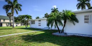 SEASONAL / SHORT-TERM RENTAL – Charming Downtown Punta Gorda Retreat Gallery 4