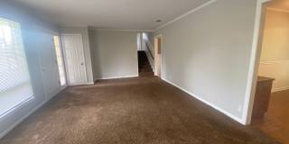 Charming 4 BR, 2 BA, Close to MTSU, 1 Car Garage, Large Carport Gallery 6