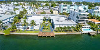 1940 Bay Dr Gallery 1