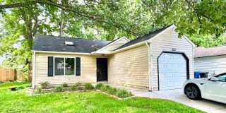 WELCOME HOME!!  3 bedroom/2 bath home in Redwing neighborhood Gallery 1