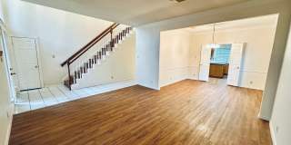 Spacious 4-Bedroom Home with Chef’s Kitchen & Private Backyard in SW Austin Gallery 5