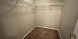 708 Chatham Court - 1 Gallery 20