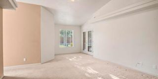 Bloomington Beauty-Landscaping INCLUDED!  6 month lease only Gallery 17