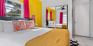 260 NE 45th St Gallery 23