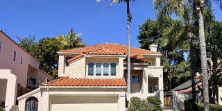For Rent Available Now - Furnished House 3+BR 2.5Ba in Del Mar, charming furnished home in the highly desirable Point Del Mar Gated Community Gallery 1