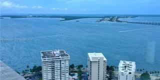 1435 Brickell Ave Gallery 50
