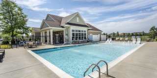 Randall Highlands Apartment Homes Gallery 11
