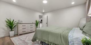 Fresh, Modern & Move-In Ready in Willowbend! Gallery 25