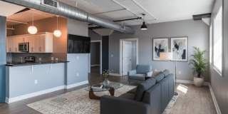 Mid-City Gallery 15