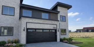 Brand New Three Bedroom Ames Townhome with $1,000 signing bonus! Gallery 1
