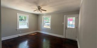 704 N Miller Avenue Gallery 7