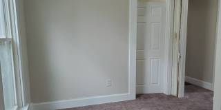 Ginormous 6 Bed Single family home with all Appliances Near Lake Michigan! Gallery 11