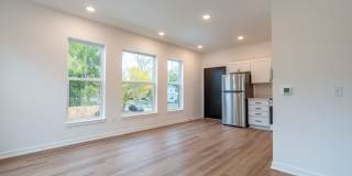 Forest Ave - Luxury Off-Campus Housing! Gallery 20