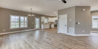 207 Monroe Dr Gallery 10