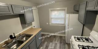 3 Bedrooms • 1 Bathroom • Bonus Game & Office Space Gallery 5