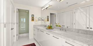 1000 Venetian Way Gallery 20