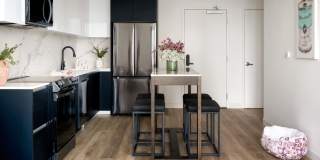 1900 Broadway Gallery 21