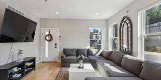 1500 N MYRTLEWOOD Street Gallery 3