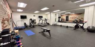 Horizon West Condo for Rent with South-side Views of the Flatiron Mtns Gallery 17