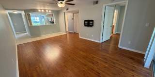 ANNUAL RENTAL - 2/2 CONDO IN PINE HAVEN ANNUAL RENTAL - 2/2 CONDO IN PINE HAVEN Gallery 1