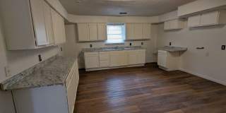 Spacious Updated 3 Bedroom Home Gallery 11