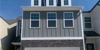 Pristine Single Family Home Minutes from DT Woodstock Gallery 1