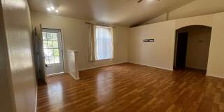 11283 Glen Ellyn | Hardwood Floors, Oversized Covered Patio, Centrally Located! Gallery 3