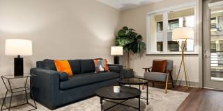 1818 Platinum Triangle Gallery 15